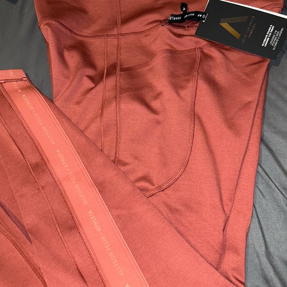 Brand new still with tag, they didn’t fit and have been sitting in my dresser - Picture 2 of 8